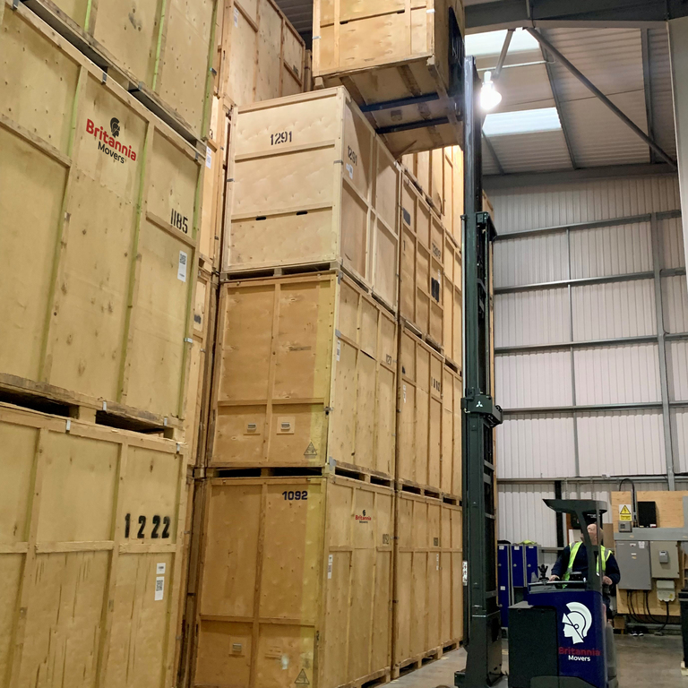 Warehouse container loading – Image 6